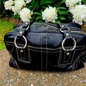 Coach Leather Soho Handled Tote Purse Bag Satchel Black K0693-10580